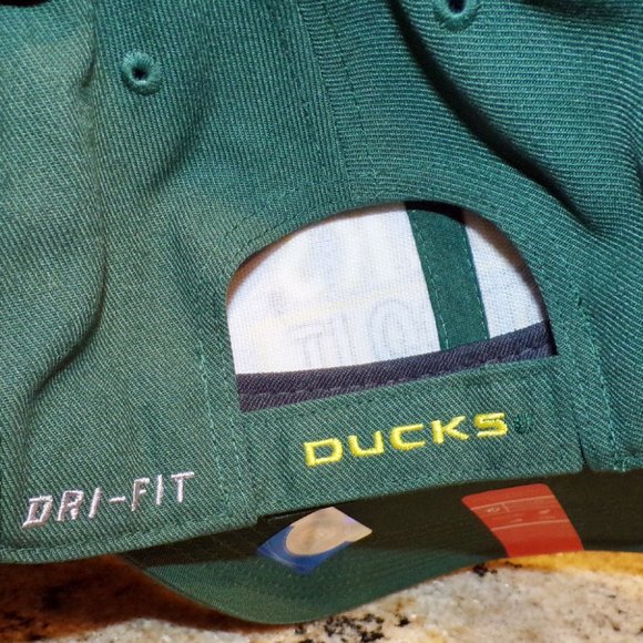 🆕 Nike Oregon Ducks Just Do It Dri-Fit Cap Hat - Picture 3 of 4